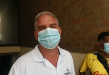 Renuentes ambulantes a quitarse de zonas prohibidas en el Carpintero