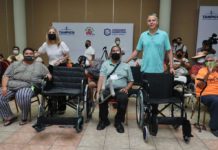 Entregan Chucho Nader y Aída Féres de Nader