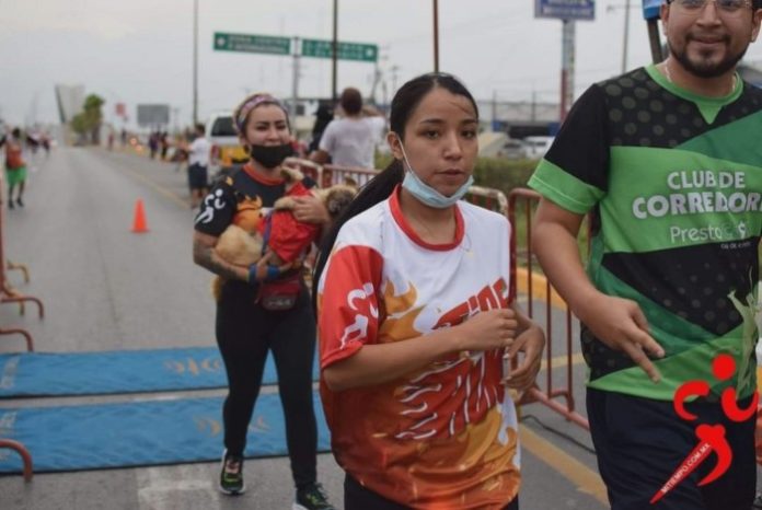 Universidad del Atlántico presente en Carrera