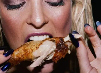 ¿Es bueno comer el pollo con piel? y otras preguntas sobre la carne más consumida del mundo