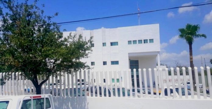 rrestan a mujer por alterar el orden p_blico