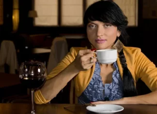 ¿Buenos o malos para la salud? Los mitos sobre el café y el vino tinto que quizás sigues pensando que son ciertos