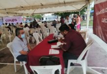 Abuelitos postrados en cama reciben apoyo de la autoridad