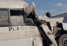 Accidentes viales dejan caos vehicular y daños materiales