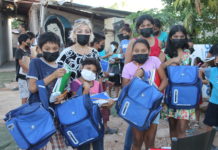 Apoyan educación de niños en colonias