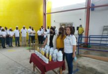 Material de sanitización entregó Úrsula Salazar Mojica al CAM Lidia Mendoza