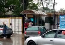 Lluvia no impide jornada de vacunación anticovid en Madero