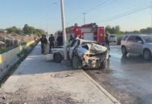 Aparatoso accidente vial deja daños y personas lesionadas