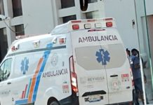 Unidad médica atiende a persona al parecer desmayada