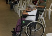 Pagan pensión en adultos mayores y discapacitados