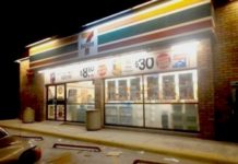 Ratero amaga a empleados para asaltarlos en tienda comercial