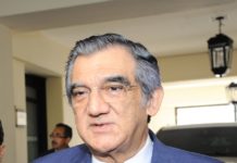 Quitan al Fiscal Anticorrupción que puso Cabeza de Vaca