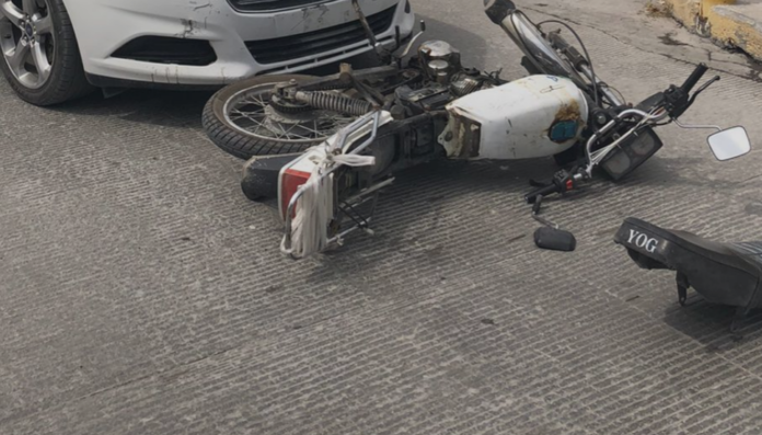 Accidentes viales dejan daños, un lesionado, y caos vehicular