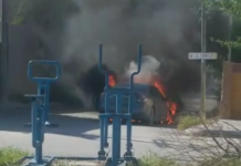 Bomberos sofoca incendio en unidad