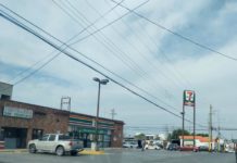 Rateros amagaron a empleados con armas para asaltar tienda comercial