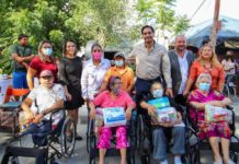 Atiende Presidente Carlos Peña Ortiz necesidades de familias en colonias populares