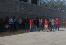 Protestan trabajadores por supuesto despido injustificado
