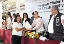 Entregan Títulos Técnicos a exalumnos del CETIS 71