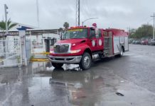 Bomberos atienden llamado de conato de incendio en empresa maquiladora