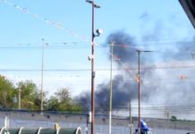 Bomberos siguen sofocando incendios en predios baldíos