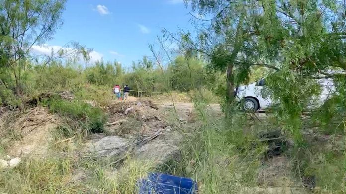 Hallan al parecer restos _seos de una persona en predio abandonado