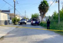 Hallan cadáver en predio baldío en concurrido sector popular