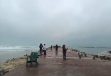 Retiran a 50 personas del mar con ayuda de la Guardia Estatal