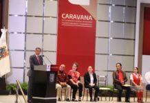 Premia gobernador a ganadores de ExpoCiencias; “se impulsará la ciencia y la creatividad”, dice