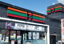 Ratero asalta a empleados de tienda comercial y huye con el dinero
