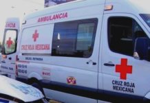 Unidad médica auxilia a persona lesionada tras haber sido atropellada
