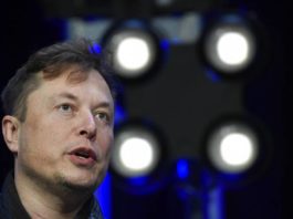 Elon Musk vende casi 4 mil millones de dólares en acciones de Tesla