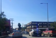 Accidente vial deja daños y obstrucción en la vialidad