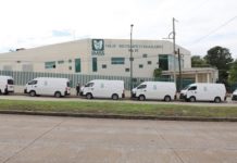Apoyan con carrozas a velatorio del IMSS