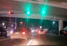 Chocan unidades debajo del conocido “Puente de la Muerte”