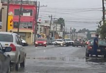 “Carambola” de unidades deja solo daños y obstrucción vial