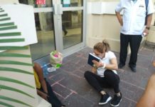 Mujer es trasladada al psiquiátrico, pasó 4 días afuera de una iglesia