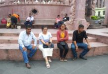 Familiares de joven poblana que estuvo varios días afuera de iglesia la llevarán a casa