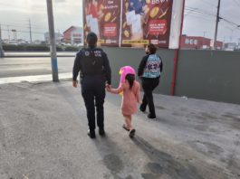 Localizan a menor extraviada y la reúnen con sus padres