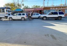 Aparatoso accidente deja daños y caos vial en Fraccionamiento Reynosa
