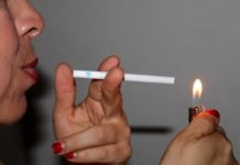 Hasta 20 químicos mortales por cigarrillo