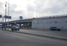 Le dan “manita de gato” a carretera con limpieza