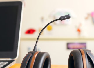 Empleado de call center se autollamaba para no trabajar; demanda a empresa por despedirlo