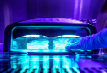 Detectan graves daños por secadores de esmalte de uñas con luz ultravioleta