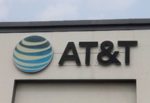 AT&T aplica a clientes abusivos “redondeos”