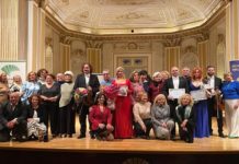 Exultante noche de poesía y música clásica en Málaga