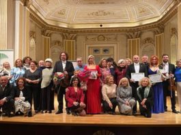 Exultante noche de poesía y música clásica en Málaga