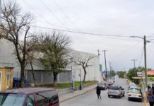 Ratero “encuchillado” asalta a empleados de comercio