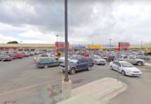 Rateros atacan otra vez en estacionamiento de Las Fuentes se roban unidad