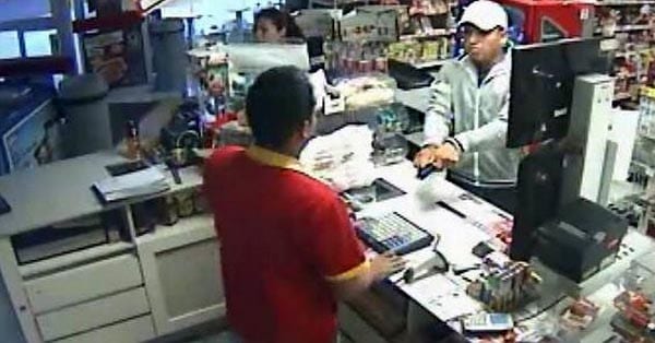 Robo-a-comercio