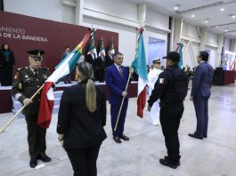 Encabeza Gobernador conmemoración del Día de la Bandera; llama a jóvenes a aprovechar oportunidades del humanismo